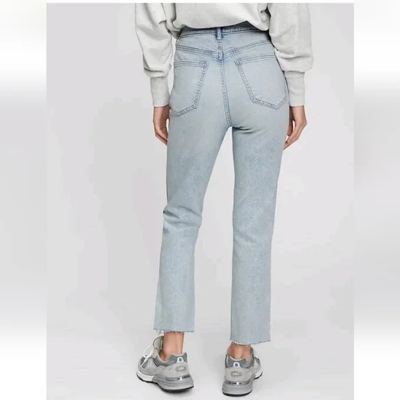 Gap High Rise Vintage Slim Distressed Button Fly Lightwash Jean Coastal Spring 6 - Picture 4 of 9